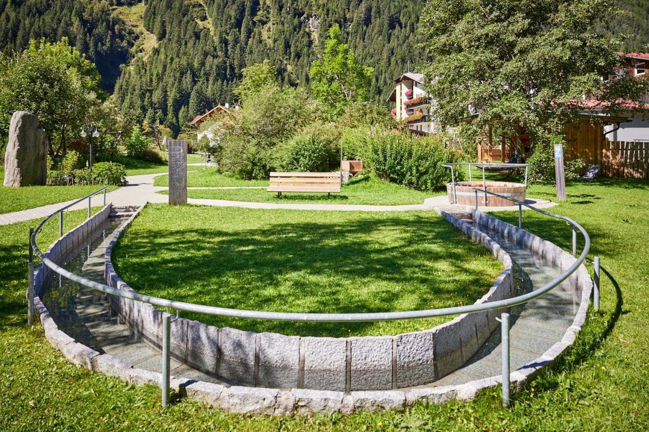 Bio Hotel Stillebach Sankt Leonhard im Pitztal Exterior photo