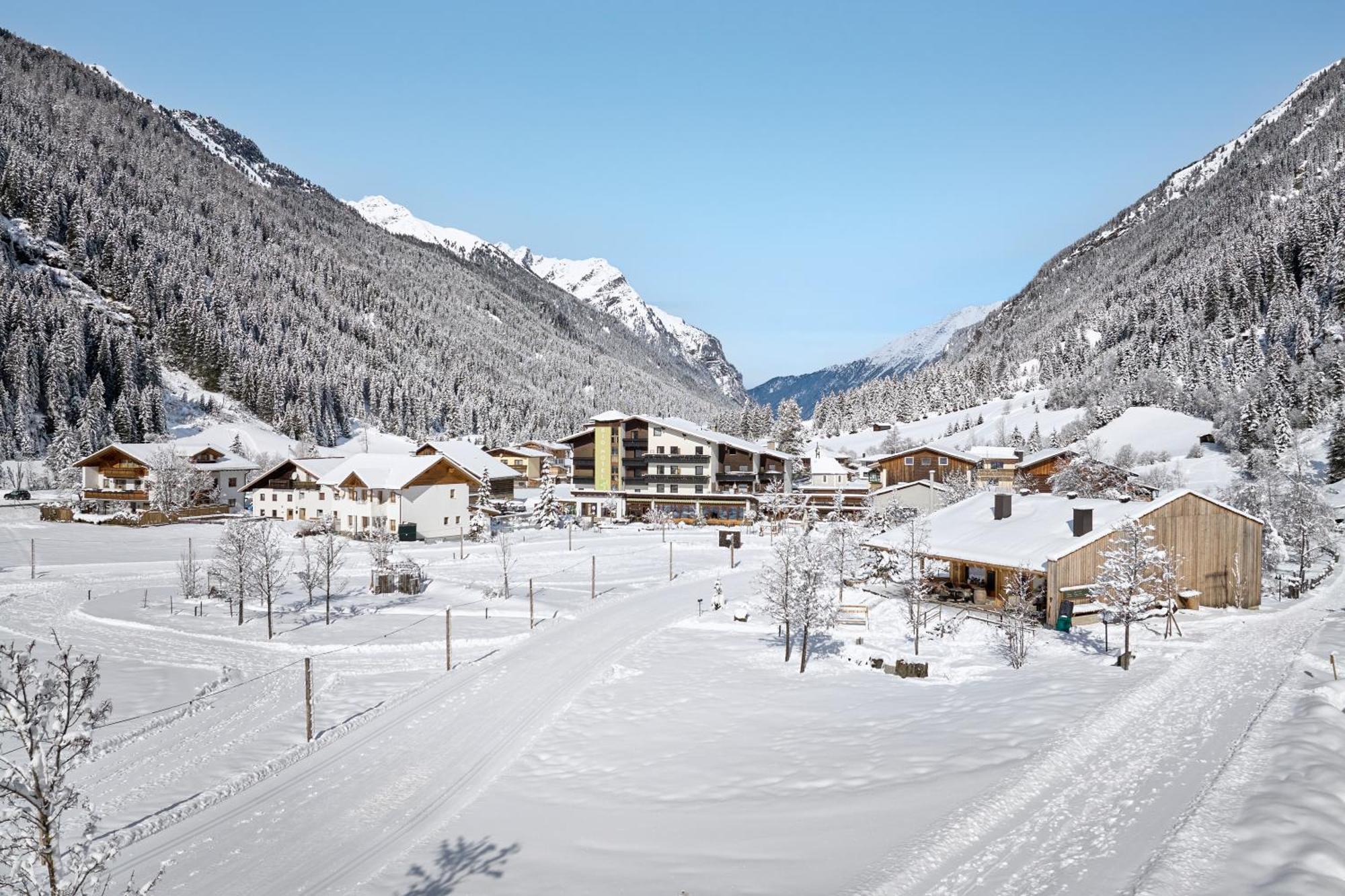Bio Hotel Stillebach Sankt Leonhard im Pitztal Exterior photo